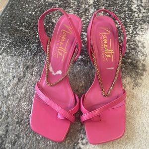 Nanette Lepore Square Toe Slingback Sandals Sz 7.5  with Gold Chain ankle accent